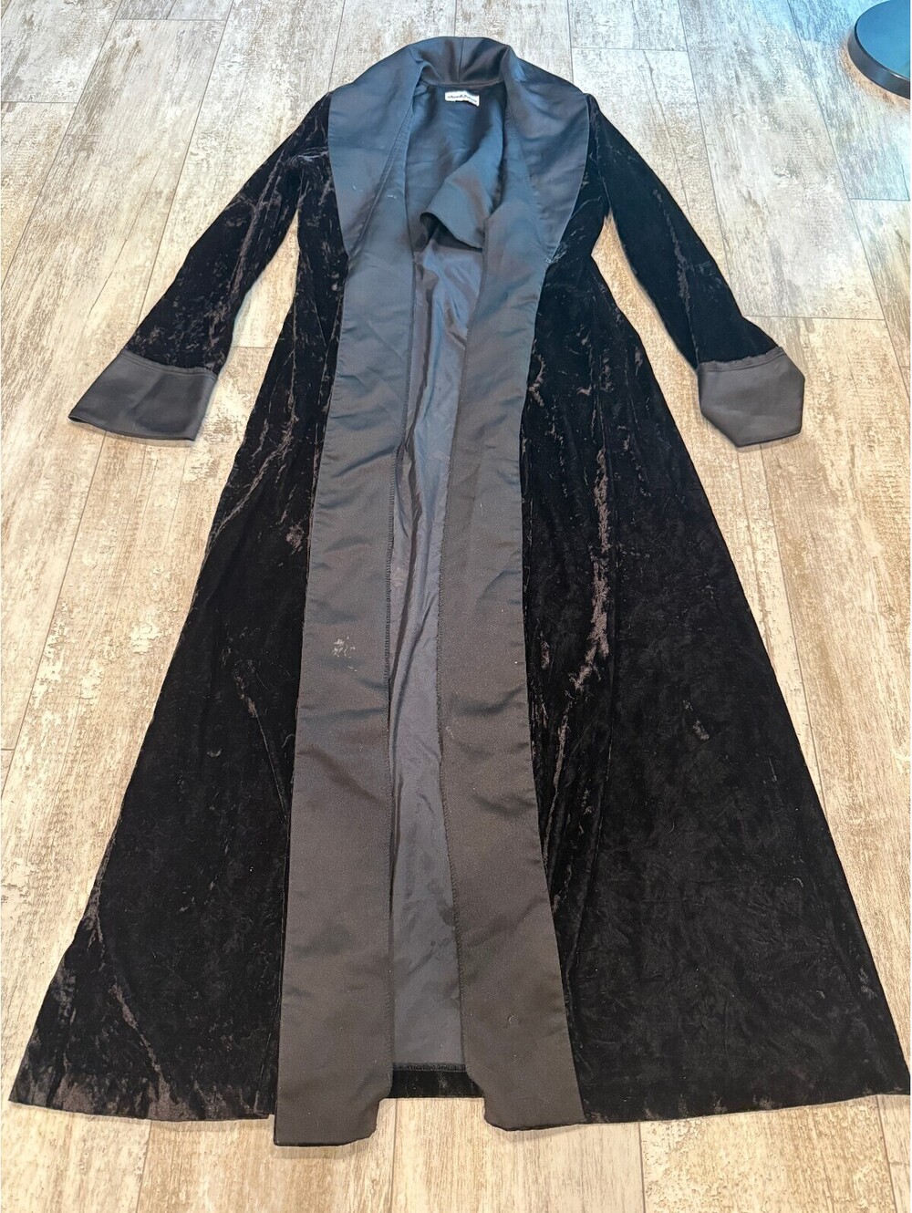 Dave & Johnny Black Velvet Long Coat Gothic Vampire Halloween Costume
